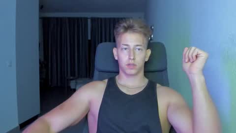 Oliver online show from November 29, 12:12 am