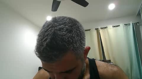 h0nest84 online show from October 29, 5:54 am