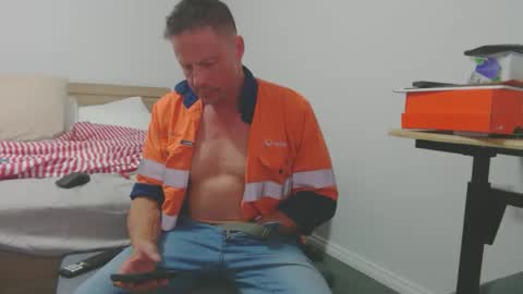 habitual_boy69 online show from September 29, 7:07 am