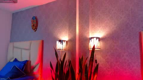 H A I R Y D I A M O N D online show from September 29, 12:53 am