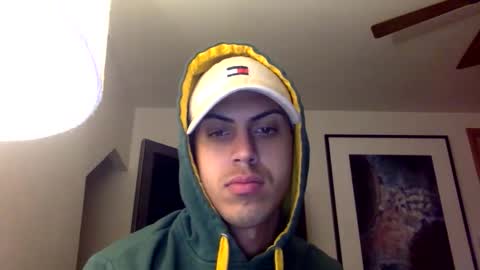 handsome01_ online show from December 21, 4:42 am