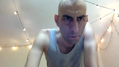 Snapshot of handsomealfie chatting on October 5, 2:26 am HandsomeAlfie online show from October 5, 2:26 am