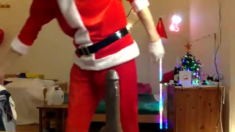 Snapshot of handsomealfie chatting on December 19, 7:29 pm HandsomeAlfie online show from December 19, 7:29 pm