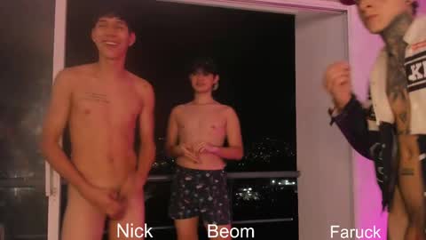 leonardfarrucknick and otis online show from September 13, 3:51 am