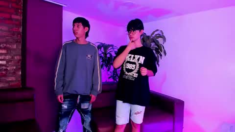 leonardfarrucknick and otis online show from September 17, 1:28 am