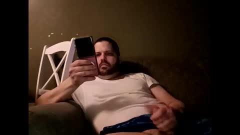 Handsomedaddy198923 online show from March 17, 6:49 am