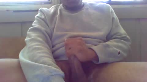 handyhorny2 online show from October 24, 5:14 pm