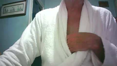 handymanforyou177322 online show from April 29, 12:04 am