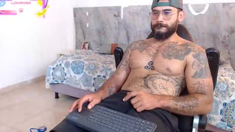 hanz_col online show from December 4, 7:10 pm