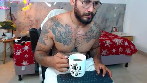 hanz_col online show from January 7, 11:48 am