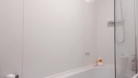 Calvin Secret  online show from March 4, 7:54 pm