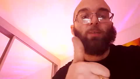 Calvin Secret  online show from March 8, 9:52 pm