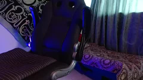 OMAR online show from April 19, 6:10 pm