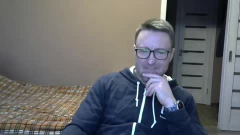 HarrySnake online show from December 6, 6:37 am