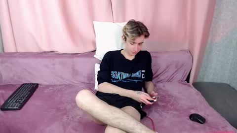 harvey_foster online show from November 16, 5:37 pm