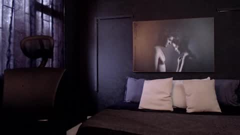 hat_guy01 online show from April 22, 9:41 pm