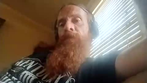 Snapshot of hatefullgod chatting on October 12, 8:58 pm hatefullgod online show from October 12, 8:58 pm