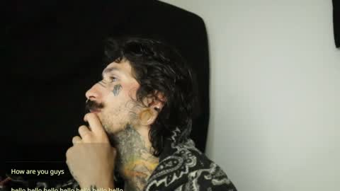 Snapshot of hatsumotokyoto chatting on January 19, 11:53 pm More content   2   online show from January 19, 11:53 pm