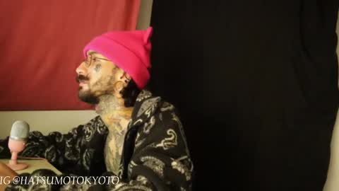 Snapshot of hatsumotokyoto chatting on February 20, 1:25 am More content   2   online show from February 20, 1:25 am