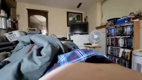 Snapshot of hawkfan1888 chatting on January 5, 10:43 am hawkfan1888 online show from January 5, 10:43 am