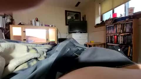 Snapshot of hawkfan1888 chatting on October 18, 9:31 pm hawkfan1888 online show from October 18, 9:31 pm