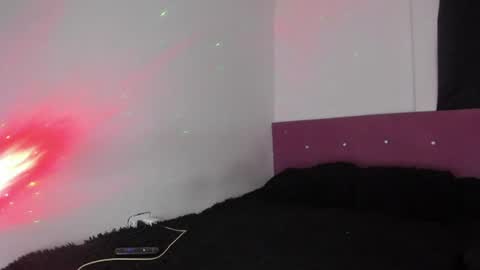 heellboy_ online show from July 28, 9:36 pm