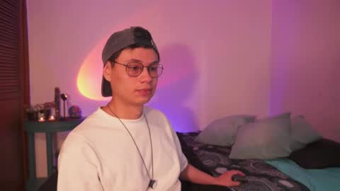 Helio online show from February 15, 3:24 am