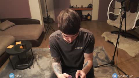 Hengen Aiken online show from February 22, 5:09 pm