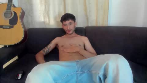 henrik_senn online show from October 30, 7:59 pm