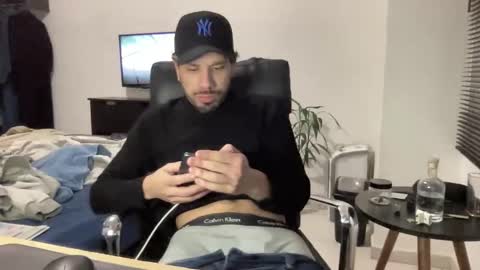 henriquemadaleno online show from September 27, 2:31 am