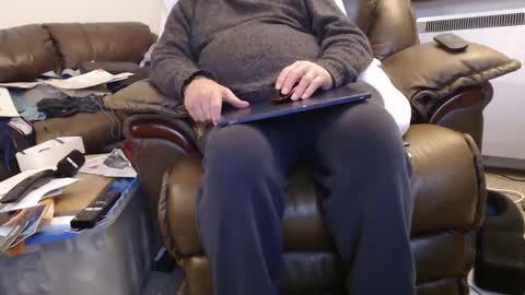 henryjxxx online show from February 27, 9:14 pm