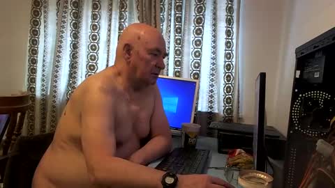 mature online show from December 23, 10:10 am