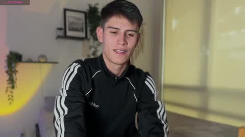 hey_cesard online show from December 20, 7:17 pm