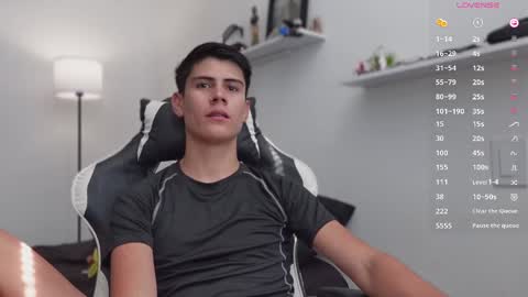 hey_cesard online show from October 28, 7:27 pm