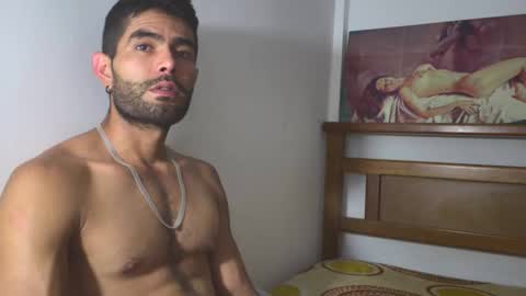 hideonbush online show from April 30, 3:24 am
