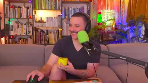 HipsterTrash Clark one half of Task Manager online show from June 25, 7:35 am
