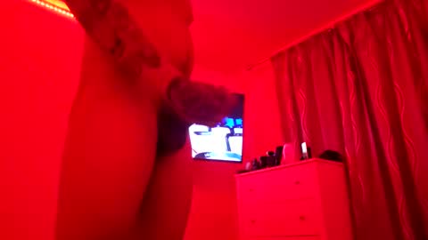 hkhvgugkbvui online show from September 21, 5:51 am