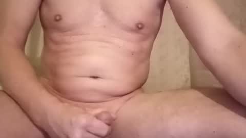 hoioi197777 online show from January 8, 8:30 am