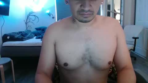 Snapshot of homeboylab chatting on February 5, 10:44 pm Richie online show from February 5, 10:44 pm