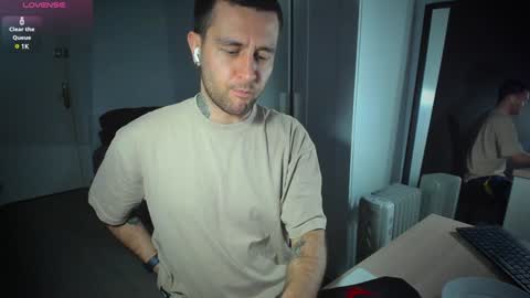 Andrew online show from February 6, 8:45 pm