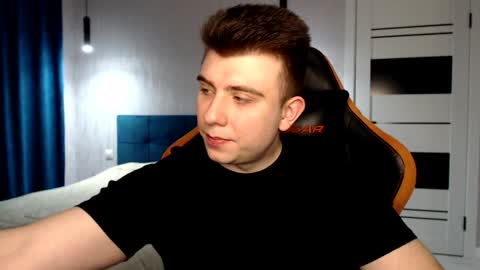 Wolfy online show from December 26, 5:30 pm