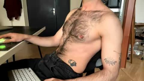 honeyandkiss online show from June 17, 3:36 pm