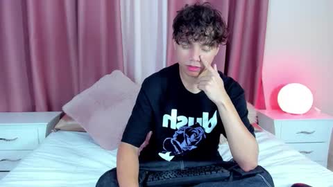 honeymoon_sariel online show from March 18, 1:03 pm