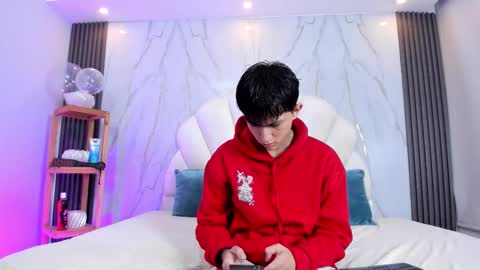 hoot_booys_ online show from March 14, 7:54 pm