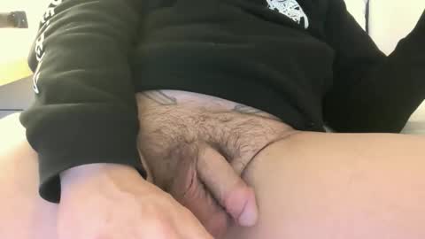 horny283104 online show from April 29, 4:28 am