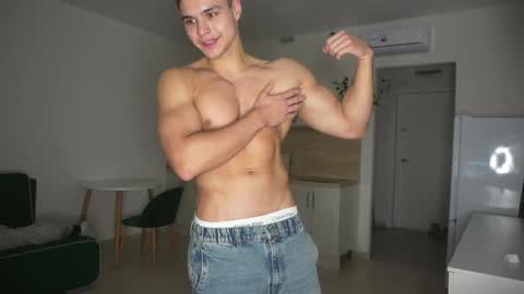 Extaz Athrey Howard online show from January 8, 8:03 pm