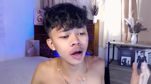 horny_joshxxx online show from April 19, 11:29 pm