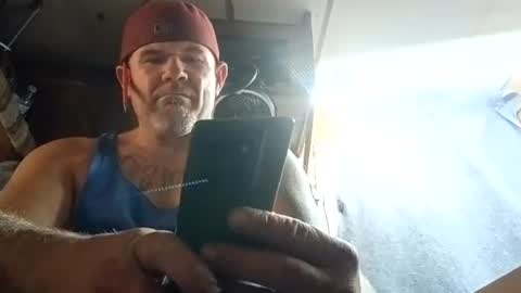 hornyhungwhiteboy4u269 online show from May 28, 7:34 pm