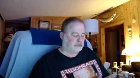 Snapshot of horsebigballs chatting on February 6, 5:25 am horsebigballs online show from February 6, 5:25 am