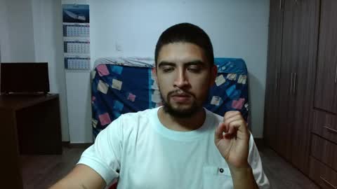 hot__husbands online show from May 14, 3:37 am